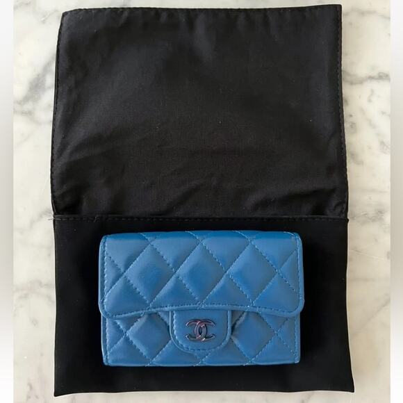 Chanel Leather Quilted Card Holder Wallet Blue teal w/box + reciept - Picture 7 of 9